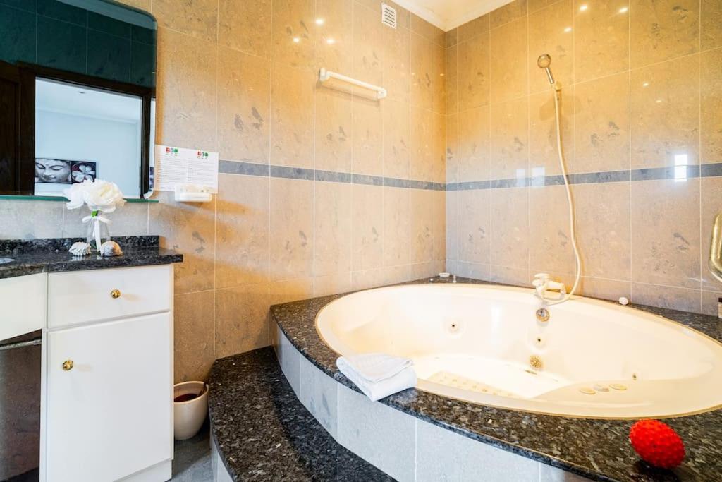 Casa Monte Beira Rio Touguinho Extérieur photo
